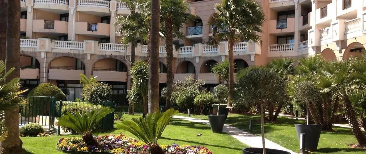 Magnifique T2 Climatisation - Grande Terrasse, Piscine Et Apercu Mer Cannes 0*,
